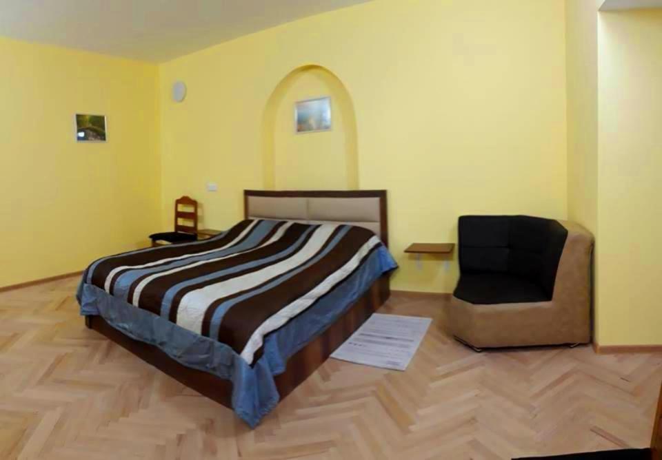Room 1 Tiflis Exterior foto